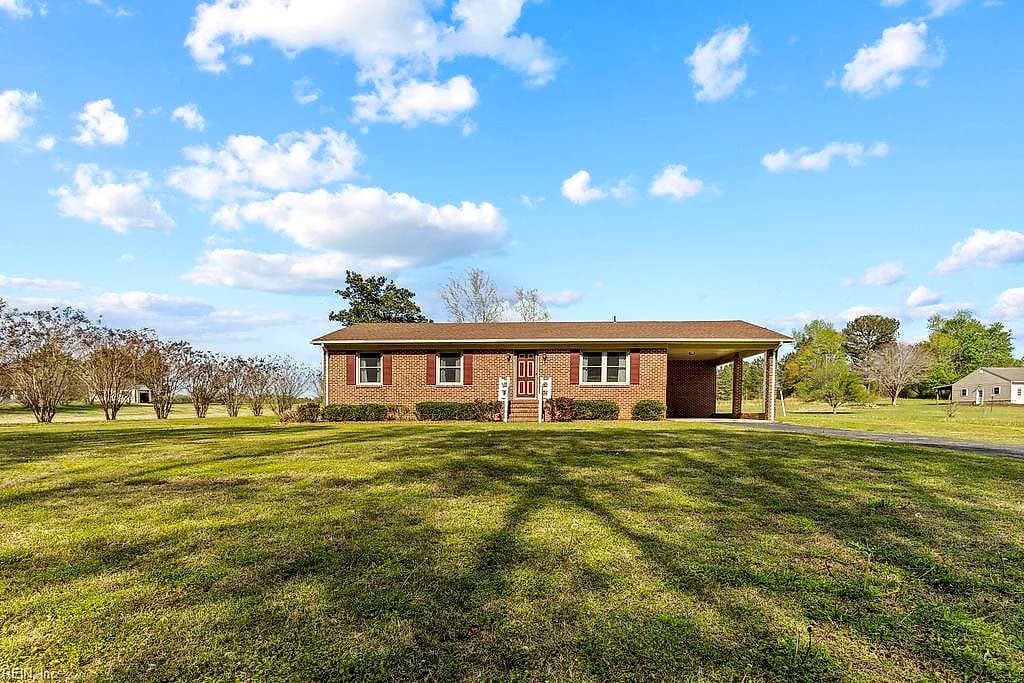 30446 Cypress Bridge RD, NEWSOMS VA 23874 - Main photo