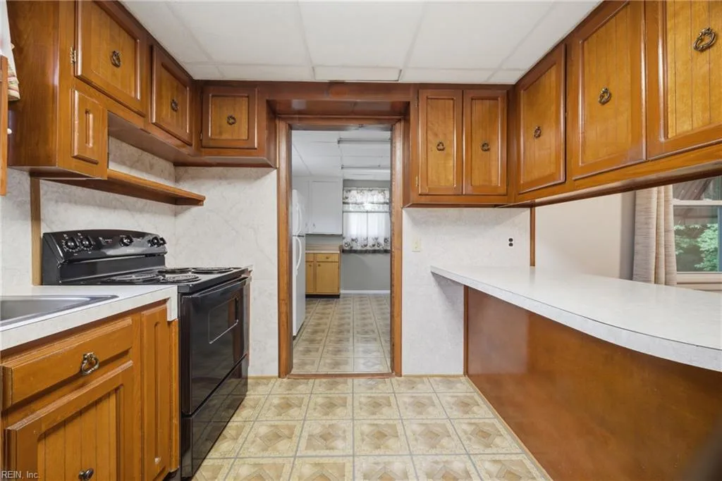 135 Howe ST, NORFOLK VA 23503 thumb 11