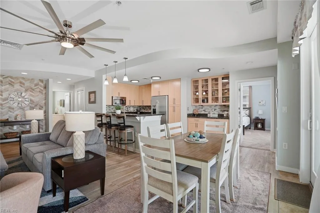 3738 Sandpiper RD #301B, VIRGINIABEACH VA 23456 thumb 11