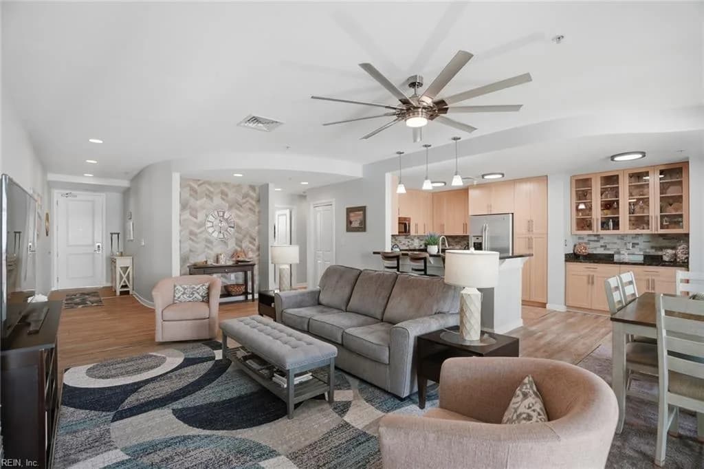 3738 Sandpiper RD #301B, VIRGINIABEACH VA 23456 thumb 8