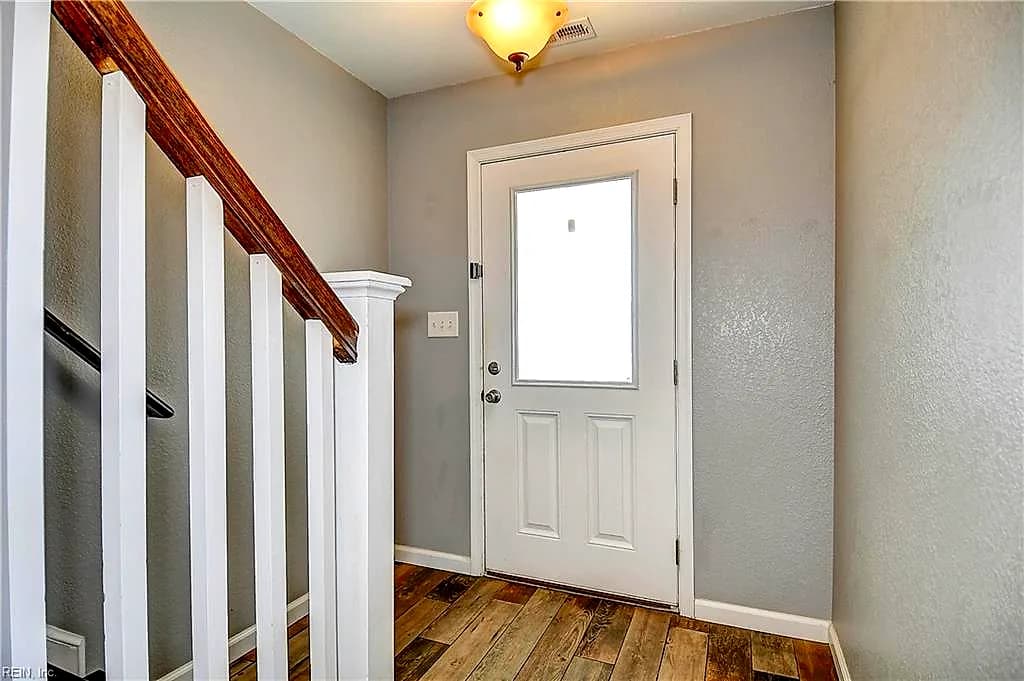 624 Foster LN, VIRGINIA BEACH VA 23451 - Photo 4