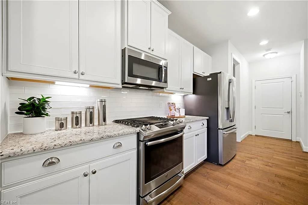 214 Retreat DR, SUFFOLK VA 23435 thumb 12