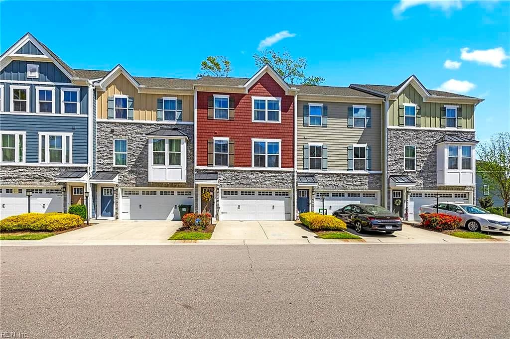 931 Centurion CIR, CHESAPEAKE VA 23323 - Main photo