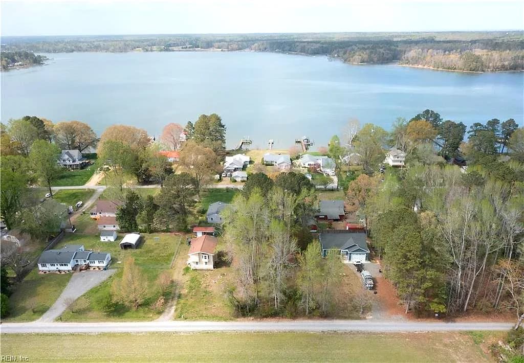 .33 Highview DR, GLOUCESTER VA 23061 - Photo 4