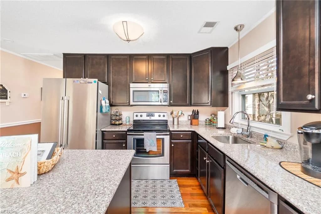 104 E Blackman ST, NAGSHEAD NC 27959 thumb 11