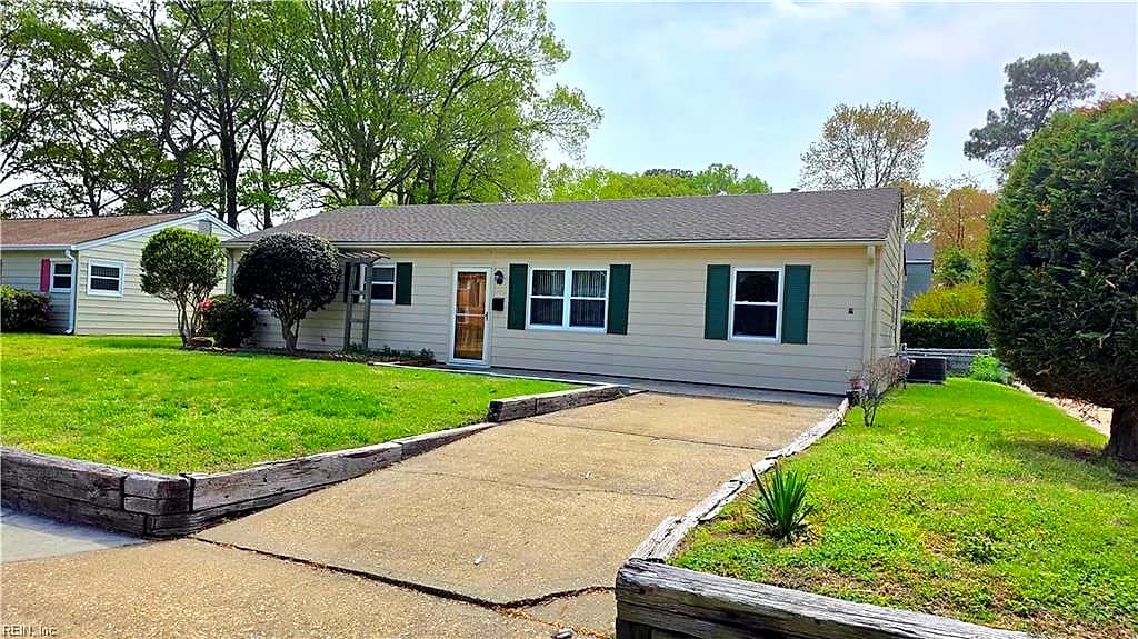 1420 Seward DR, HAMPTON VA 23663 - Main photo