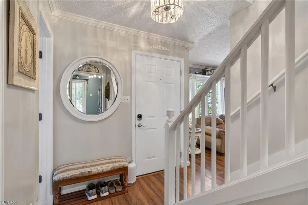 273 N Oakes CIR, SALUDA VA 23149 thumb 7