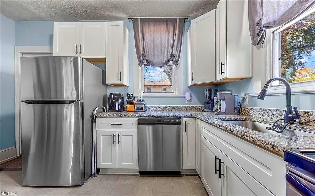 3215 Peronne AVE, NORFOLK VA 23509 thumb 11