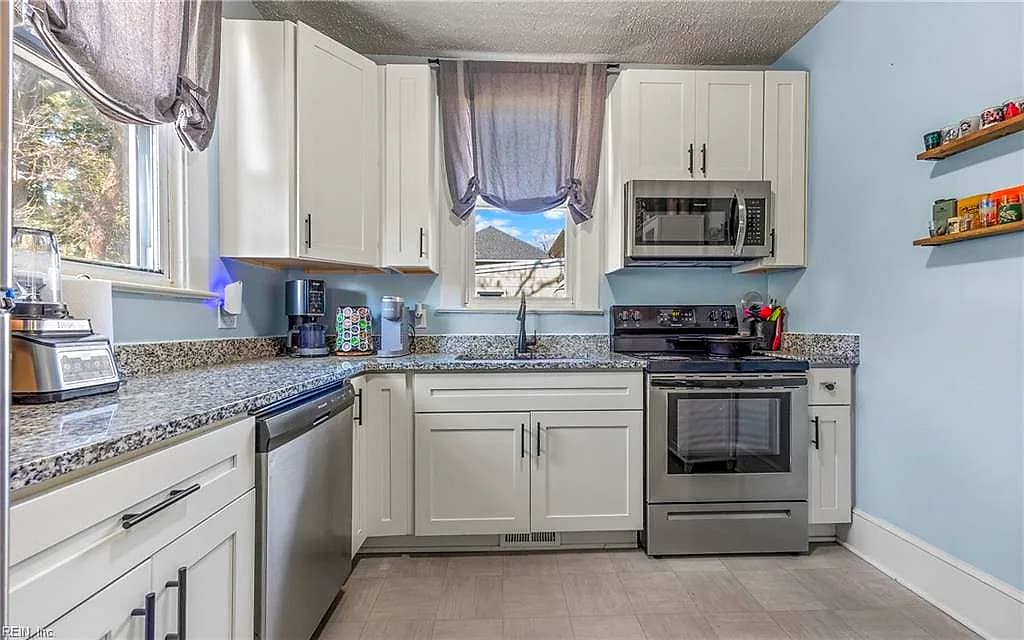 3215 Peronne AVE, NORFOLK VA 23509 thumb 9