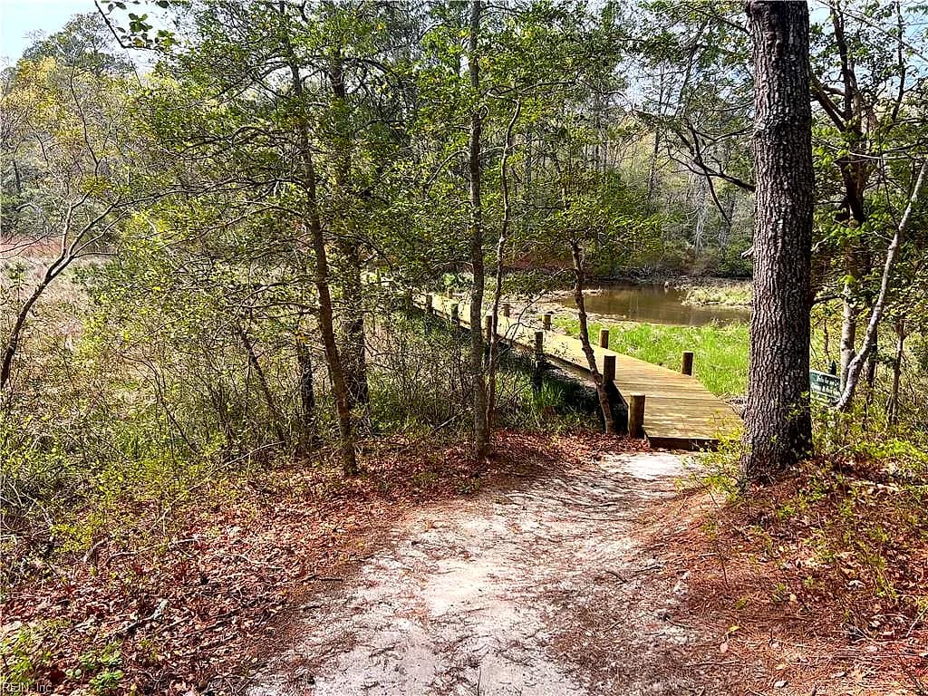 1.1+AC East West PW, GLOUCESTER VA 23061 thumb 7