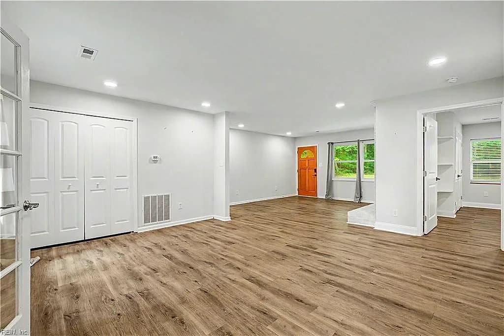 764 Lovers LN, MATHEWS VA 23109 - Photo 5