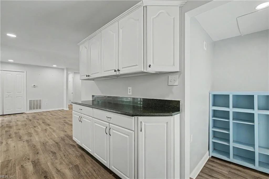 764 Lovers LN, MATHEWS VA 23109 thumb 8