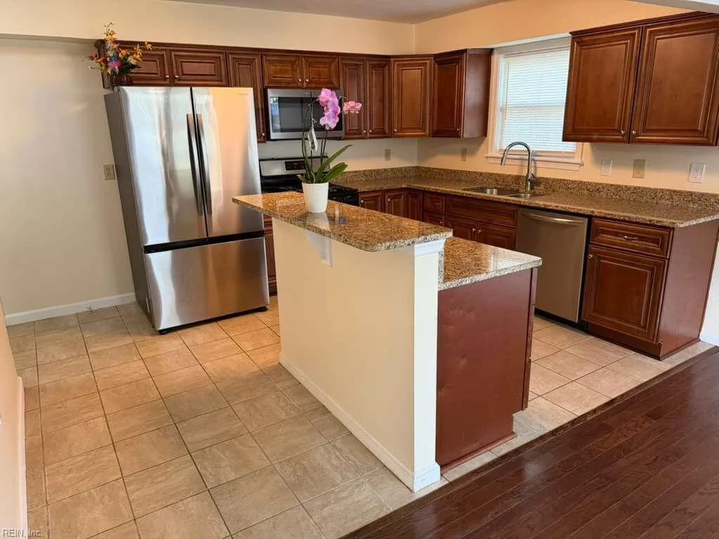 2300 Fearer AVE, NORFOLK VA 23509 thumb 8
