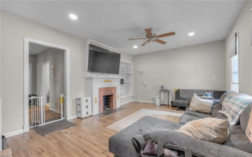 1308 Chesapeake AVE, CHESAPEAKE VA 23324 thumb 6