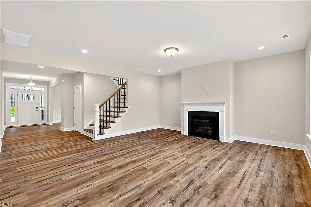 733 Beaver Dam RD, CHESAPEAKE VA 23322 thumb 8
