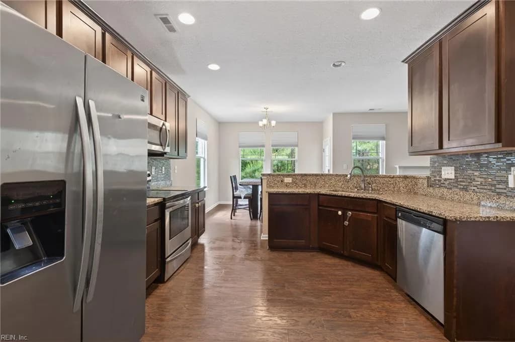 2147 Redgate DR, SUFFOLK VA 23434 thumb 7