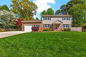 728 Queen Elizabeth DR, VIRGINIA BEACH VA 23452 - Main photo