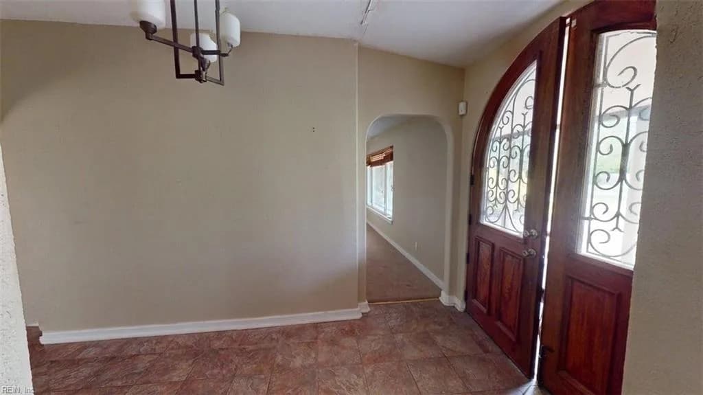 4908 Farrington DR, VIRGINIABEACH VA 23455 - Photo 3
