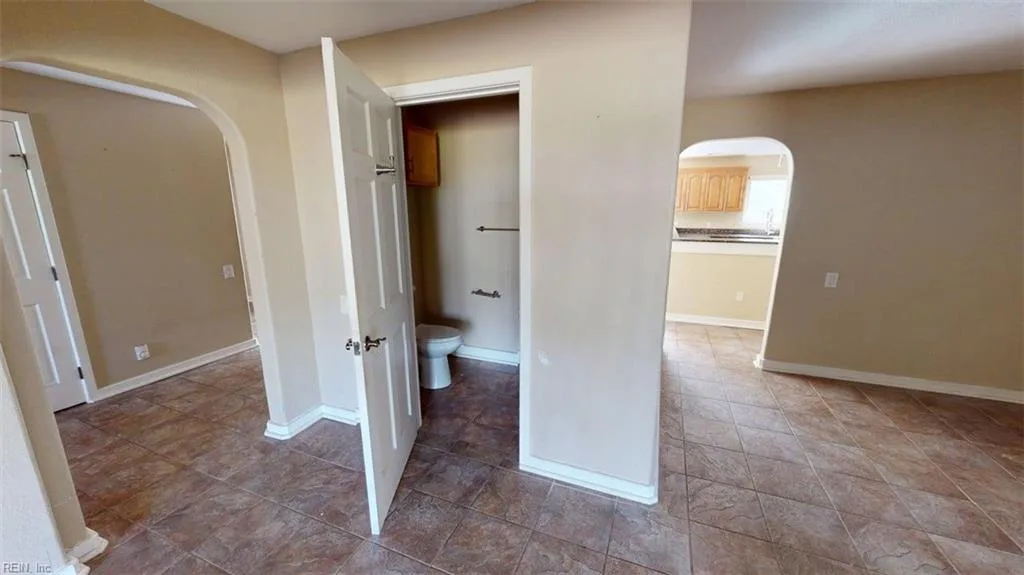 4908 Farrington DR, VIRGINIABEACH VA 23455 thumb 9