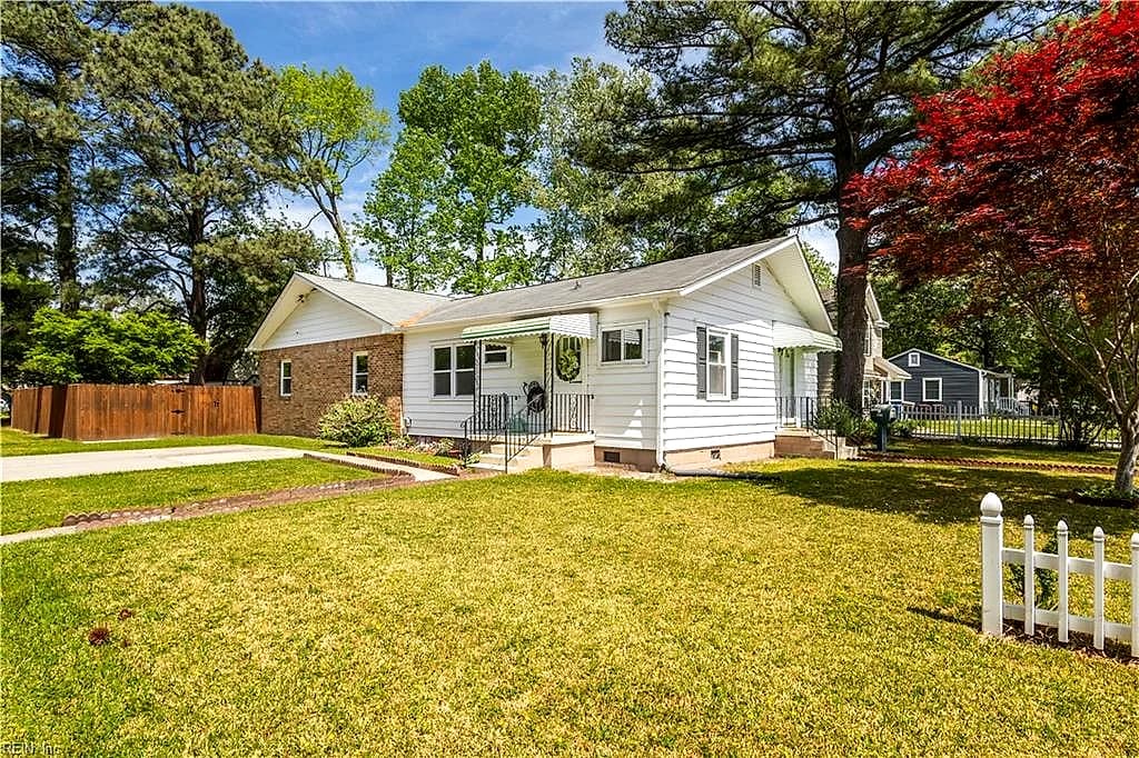2701 Mark ST, CHESAPEAKE VA 23324 - Main photo