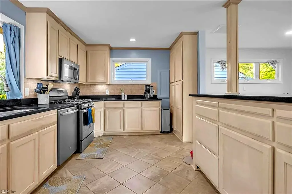 6 Downing PL, NEWPORTNEWS VA 23606 thumb 9