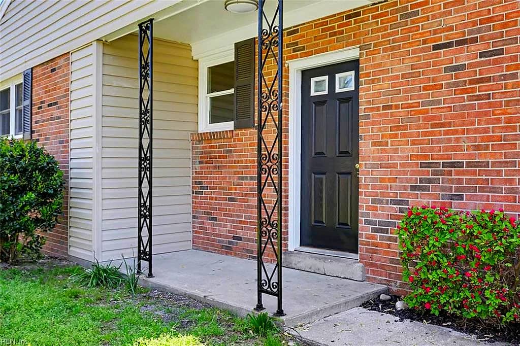 319 Pasture LN, HAMPTON VA 23669 - Photo 4