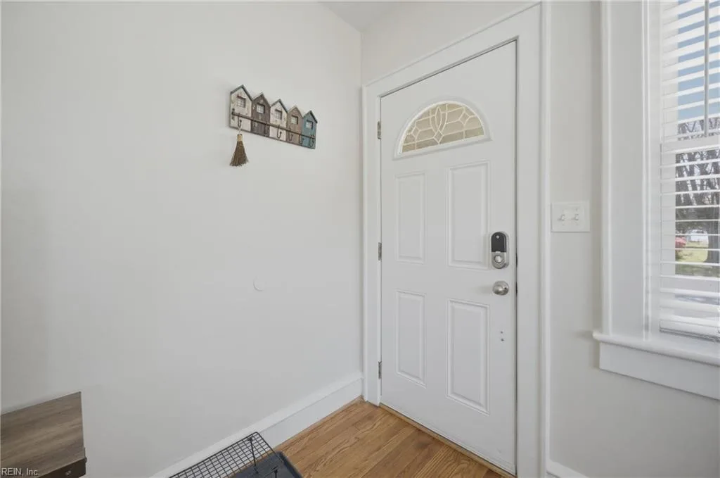 213 E Cummings AVE, HAMPTON VA 23663 thumb 6