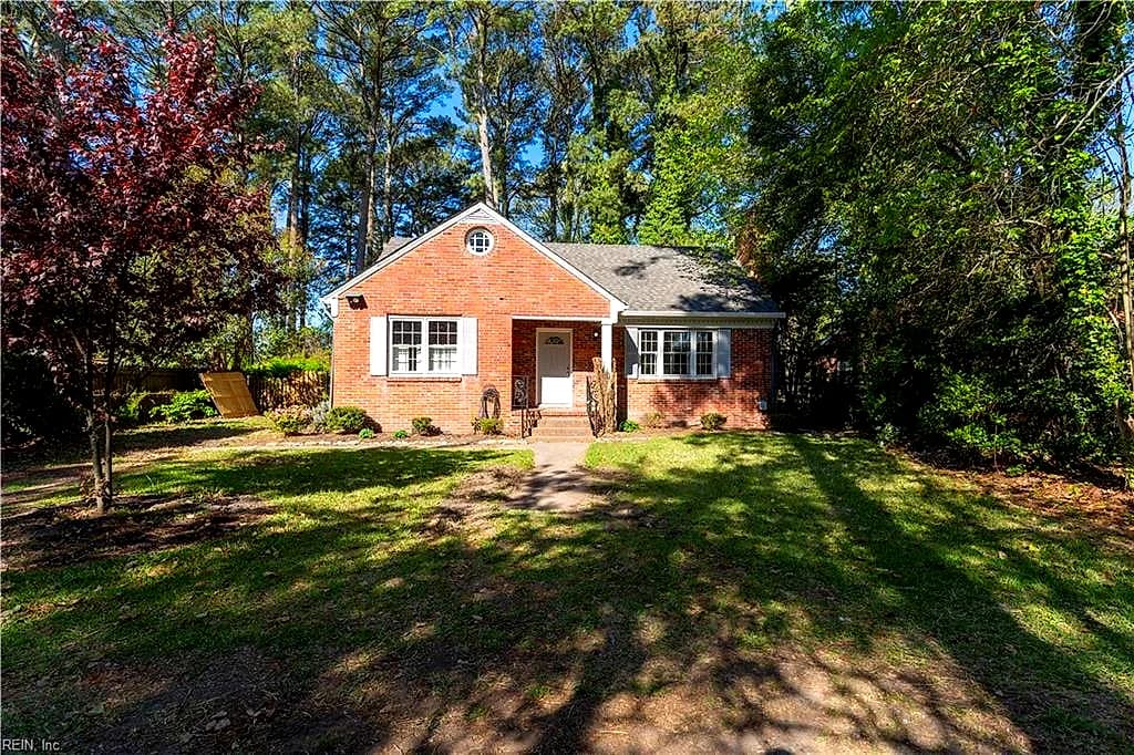 196 E Mercury BLVD, HAMPTON VA 23669 - Main photo