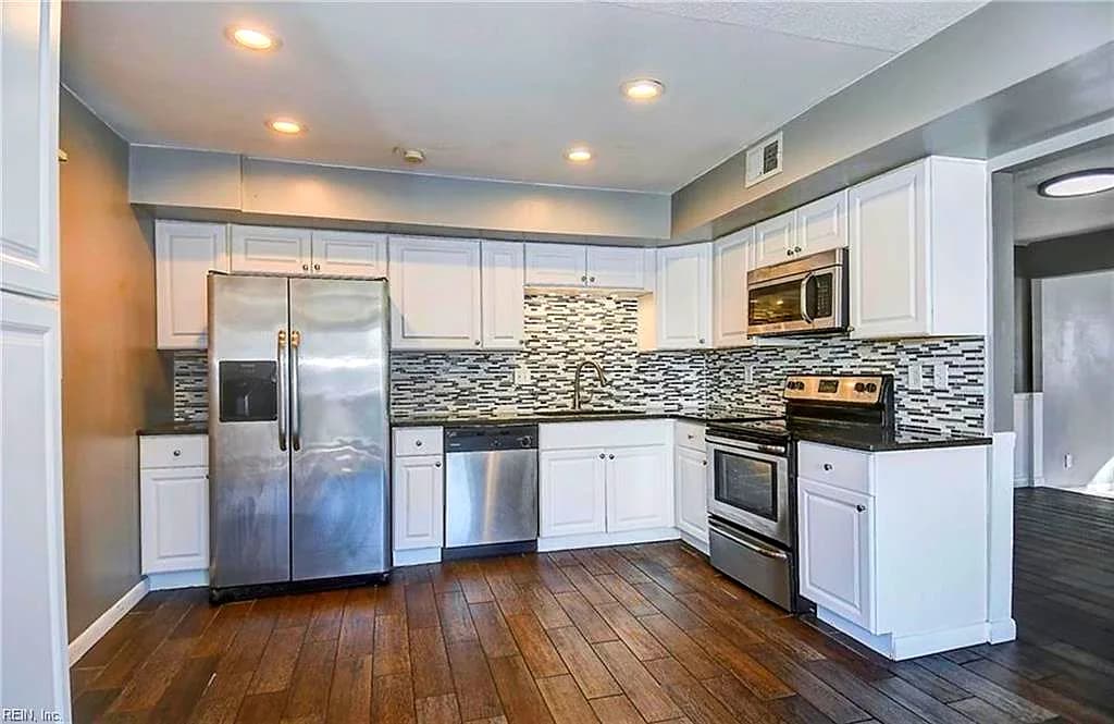727 Alder CIR, VIRGINIA BEACH VA 23462 - Main photo
