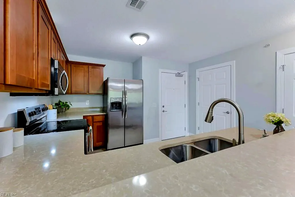 1016 Thoroughgood WAY #307, CHESAPEAKE VA 23324 thumb 6