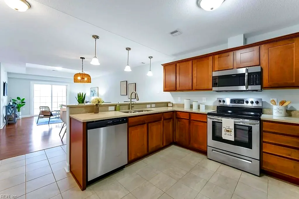 1016 Thoroughgood WAY #307, CHESAPEAKE VA 23324 thumb 9