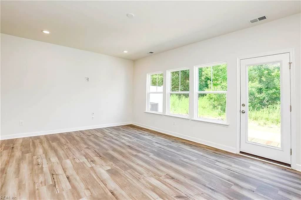 1004 Serene RD #101, SUFFOLK VA 23435 thumb 11
