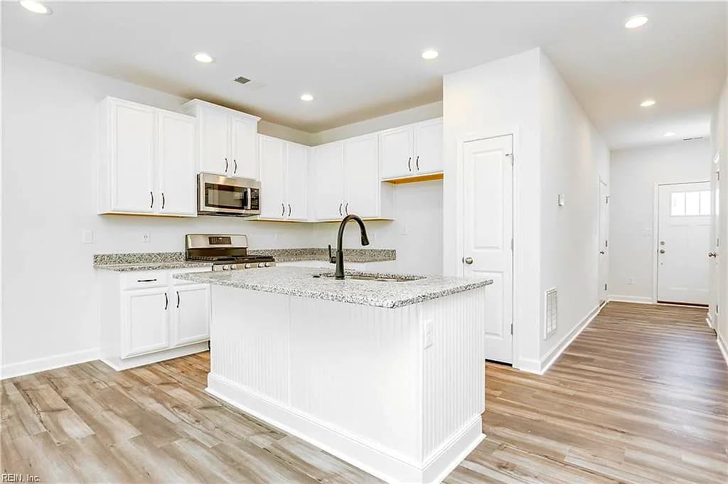 1004 Serene RD #101, SUFFOLK VA 23435 - Photo 5
