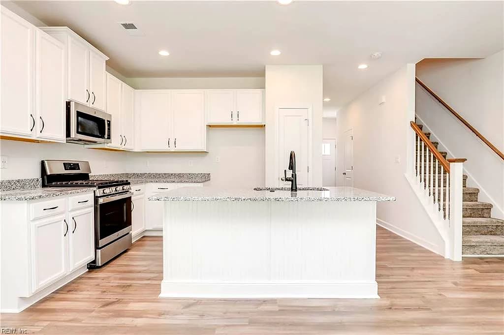 1004 Serene RD #101, SUFFOLK VA 23435 thumb 6