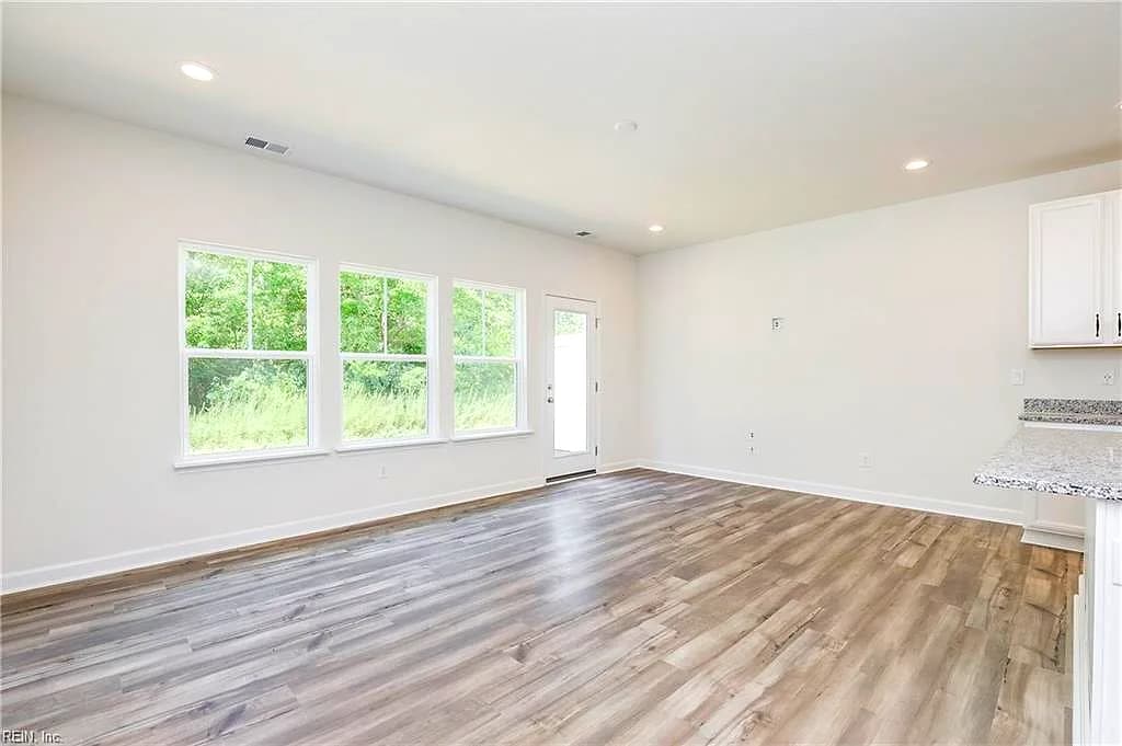 1004 Serene RD #101, SUFFOLK VA 23435 thumb 10