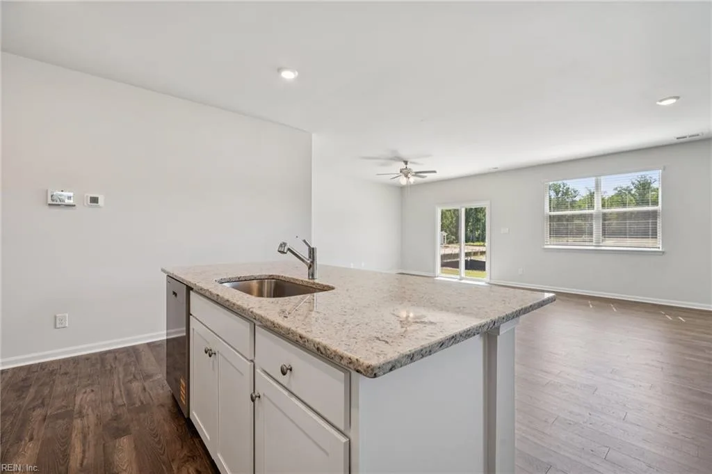 109 Gallop WAY, YORKTOWN VA 23690 thumb 8