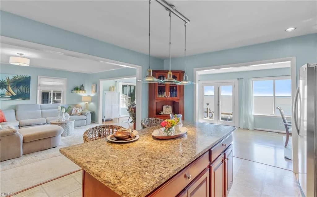 2401 N Shore DR, SMITHFIELD VA 23430 thumb 9
