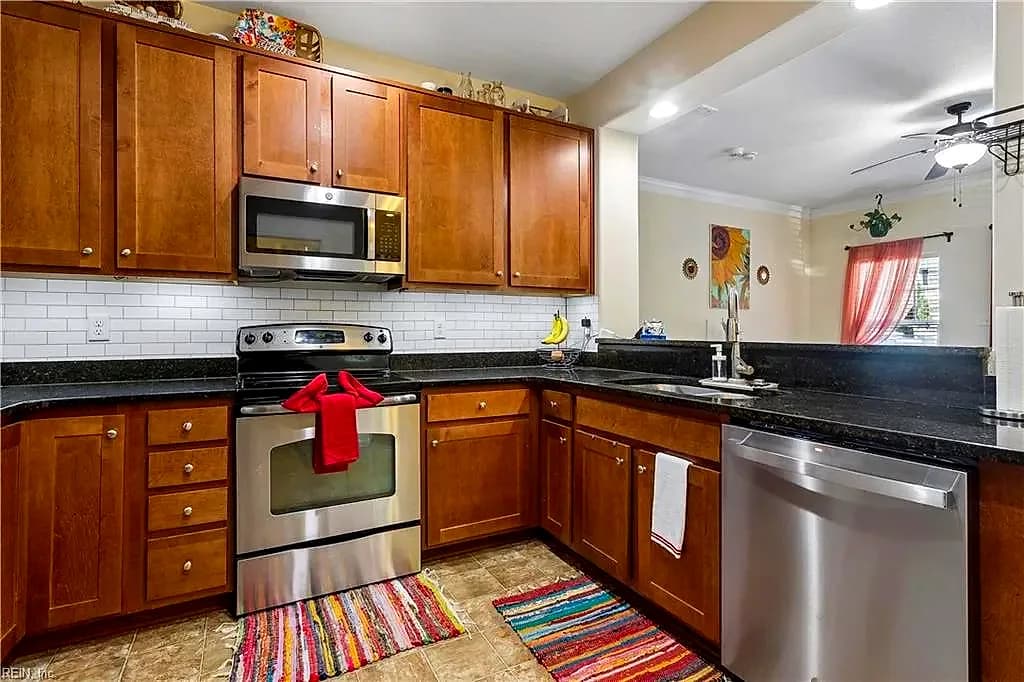 102 Lakeview CV, SMITHFIELD VA 23430 thumb 10