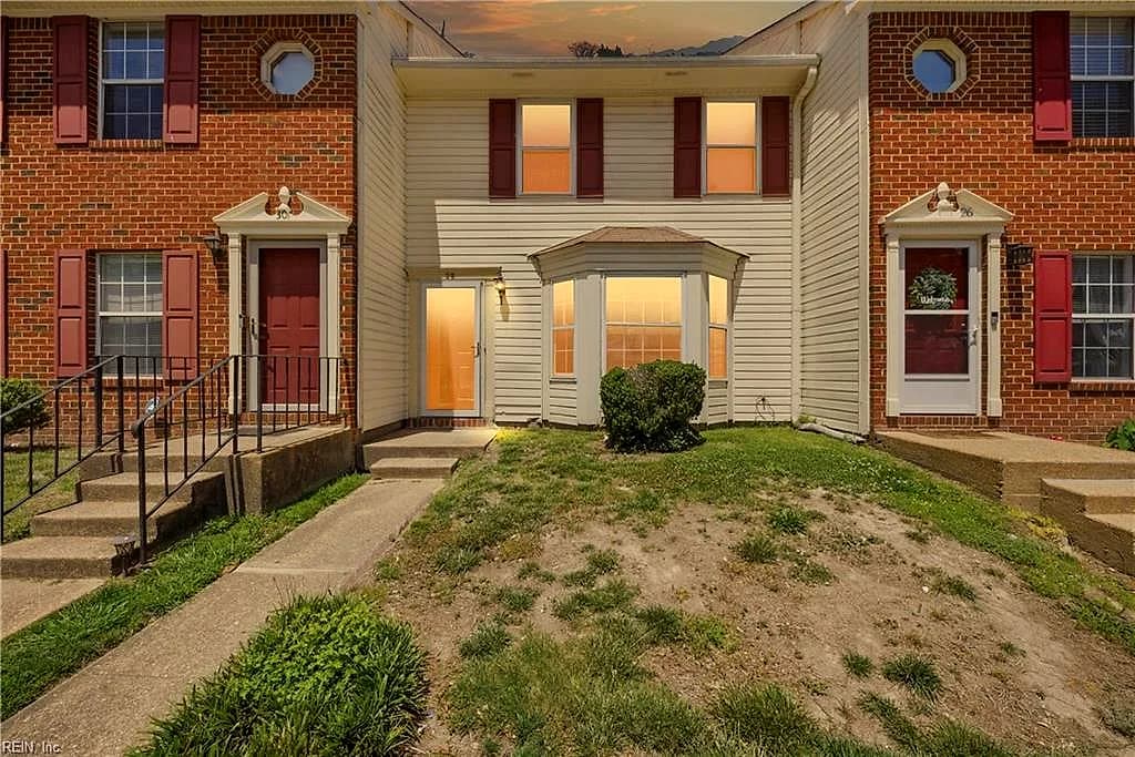 28 N Gawain WAY, HAMPTON VA 23669 - Main photo