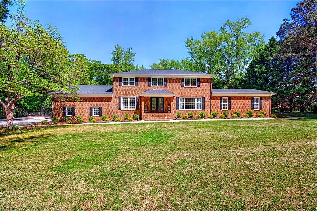 304 Jule DR, CHESAPEAKE VA 23322 - Main photo