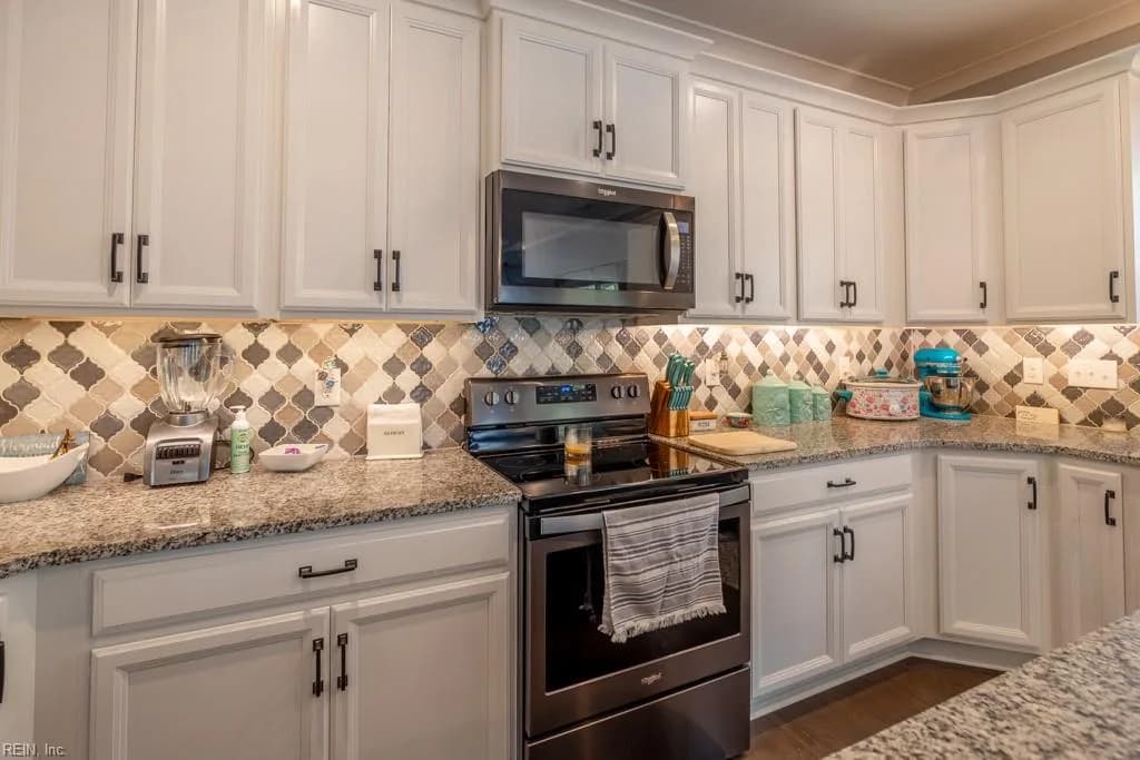 3840 Hunter LN, HAYES VA 23072 thumb 9