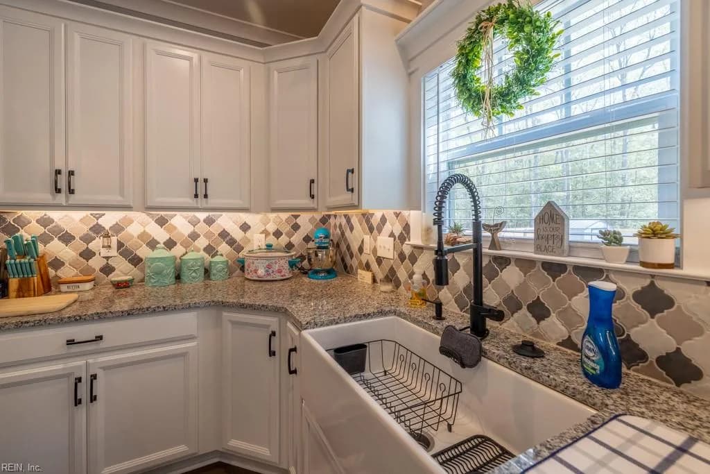 3840 Hunter LN, HAYES VA 23072 thumb 10