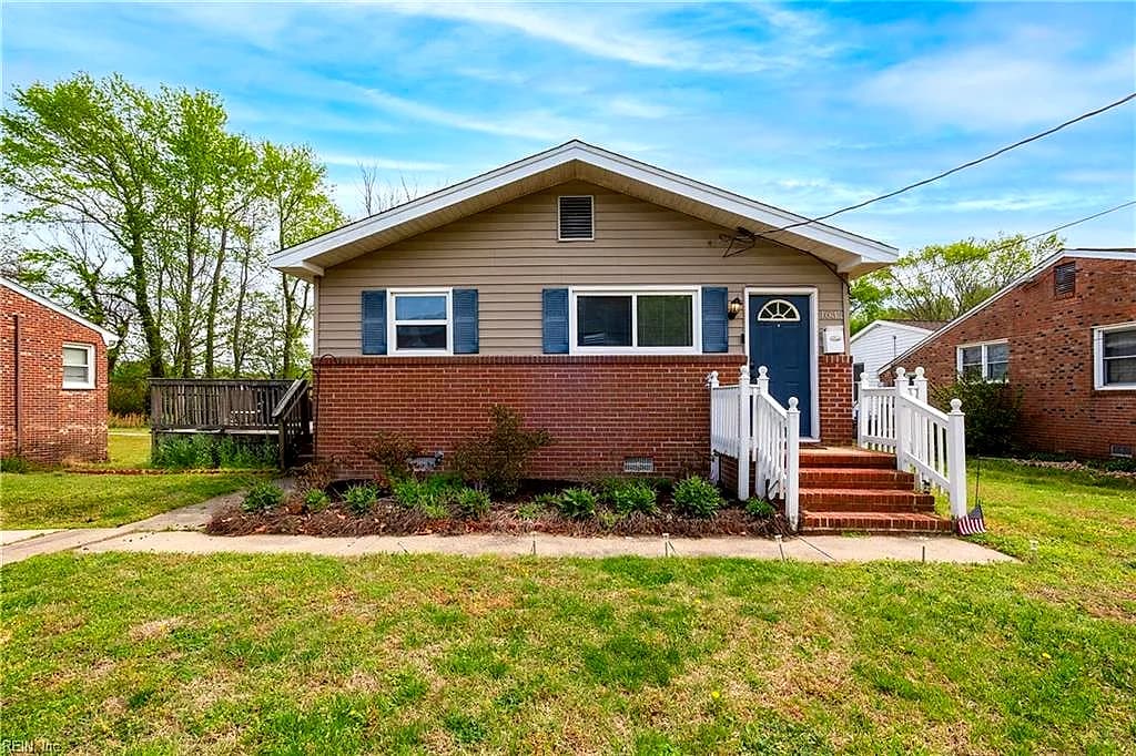 1632 Old Buckroe RD, HAMPTON VA 23664 - Main photo
