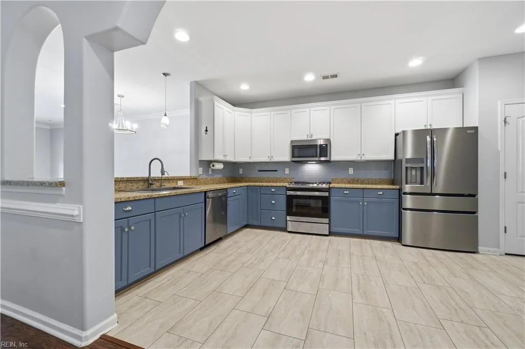 705 Charthouse CIR, HAMPTON VA 23664 thumb 8