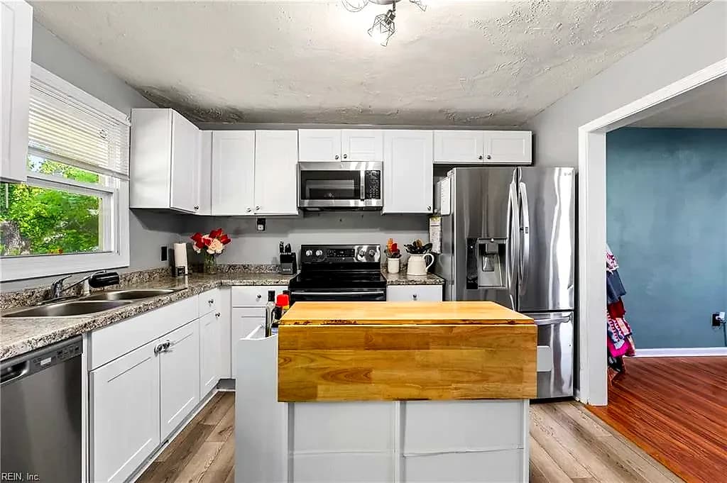 131 Jordan DR, HAMPTON VA 23666 thumb 12