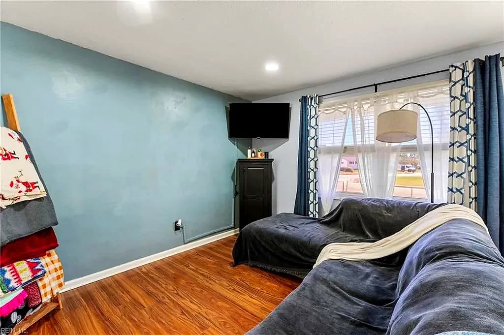 131 Jordan DR, HAMPTON VA 23666 thumb 6