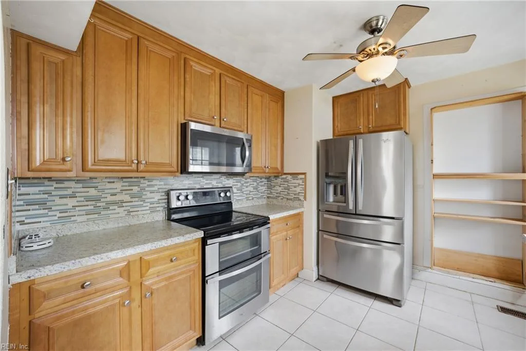 1305 W Norcova DR, NORFOLK VA 23502 thumb 12