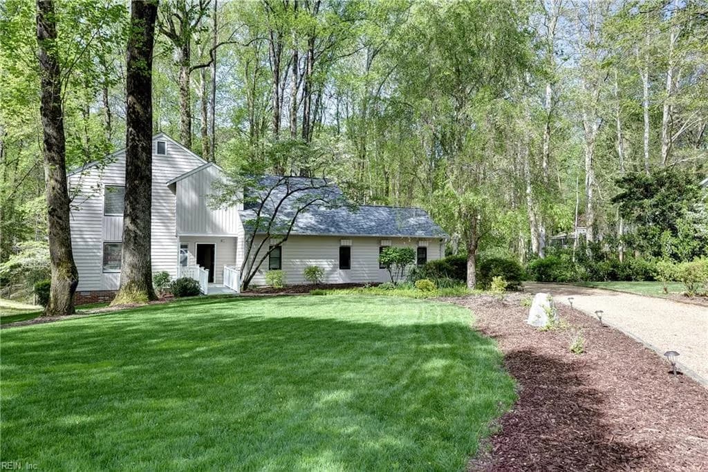 109 Holman RD, WILLIAMSBURG VA 23185 - Main photo