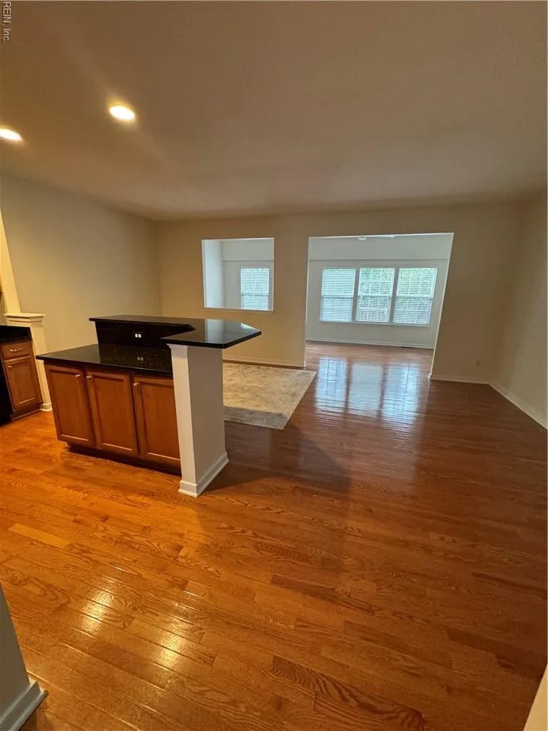 104 Daniels DR, YORKTOWN VA 23690 thumb 7