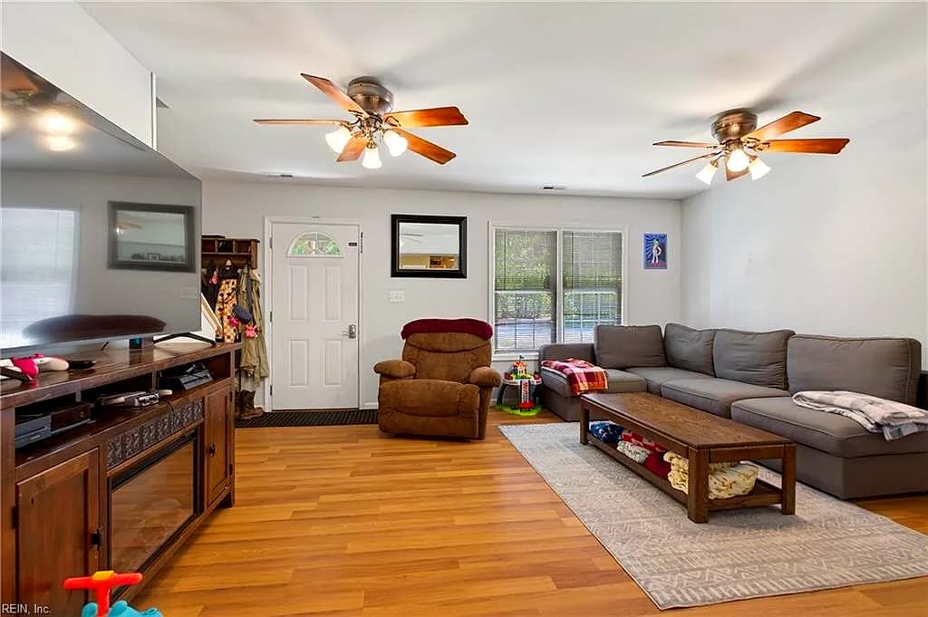 342 Plum DR, HARTFIELD VA 23071 thumb 7